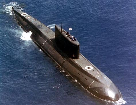 Crew of first Vietnamese submarine to make five 10-days sea voyages