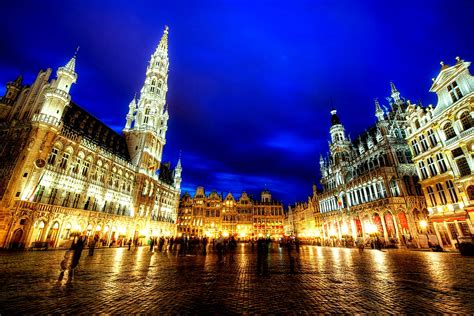 La Grand Place de Bruxelles en Belgique : Les plus beaux sites d'Europe - Linternaute