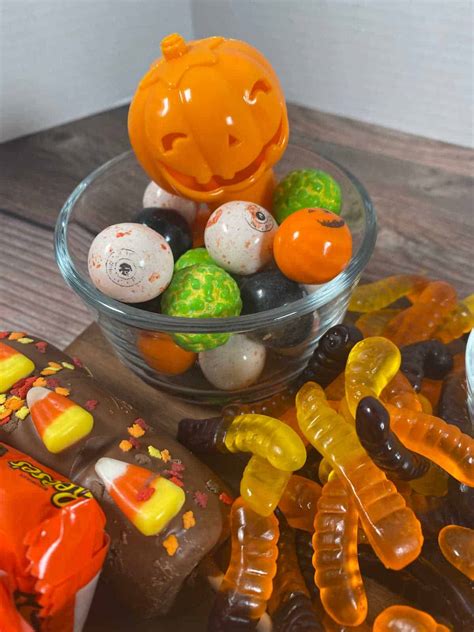 Halloween Sweet Treats Board #HalloweenTreatsWeek - Cookaholic Wife