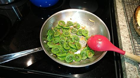 How to Clean & Cook Fiddleheads - Homestead How-To