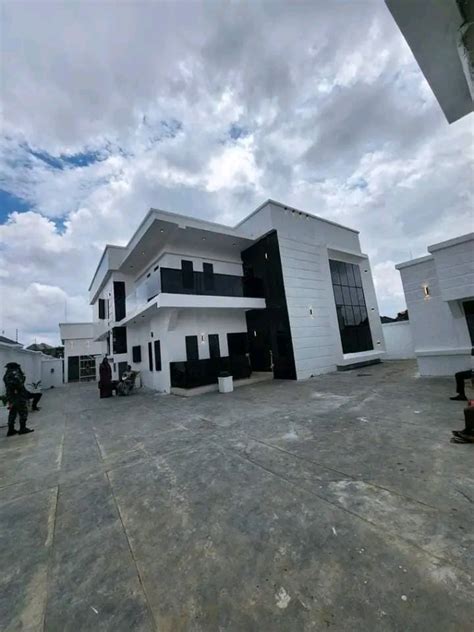 Minister GUC Unveils His New Mansion (Photos)