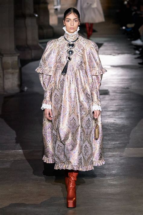 Fall’s Renaissance Fashions Just Might Win Your Quarantined Heart | Vogue