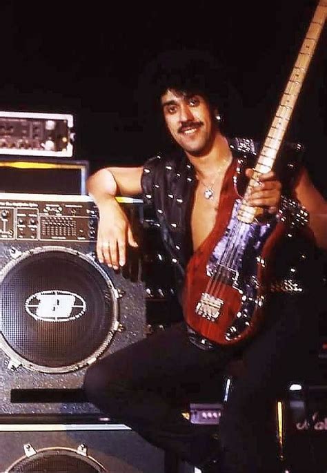 Pin on PHIL LYNOTT