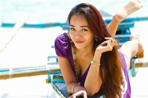 FINDING A GIRL IN THE PHILIPPINES ONLINE - Finding Love with a Filipina