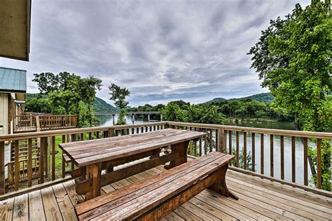 NEW-Waterfront White River Cabin w/Resort Pool! UPDATED 2020 - TripAdvisor - Mountain View ...