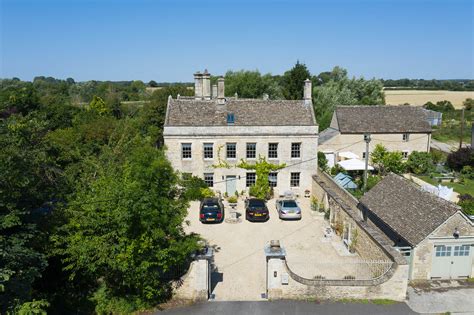 Lechlade, Cotswolds | Castellum