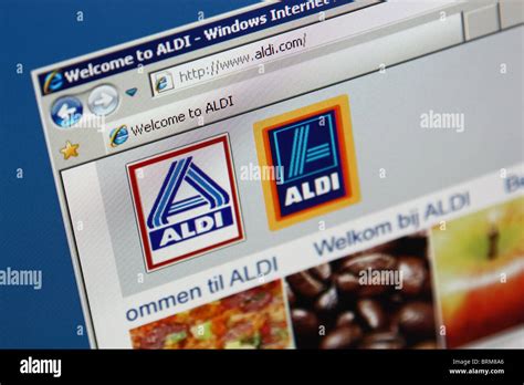 ALDI grocery shopping online Stock Photo - Alamy