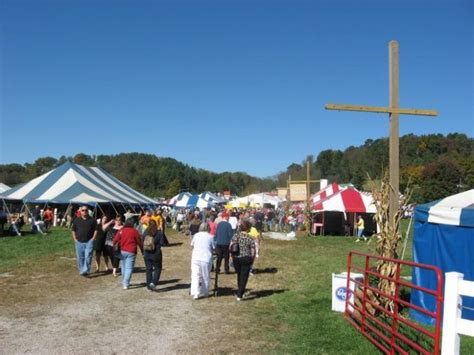 10 Unique Fall Festivals In Ohio You Won't Find Anywhere Else | Fall festivals in ohio, Harvest ...