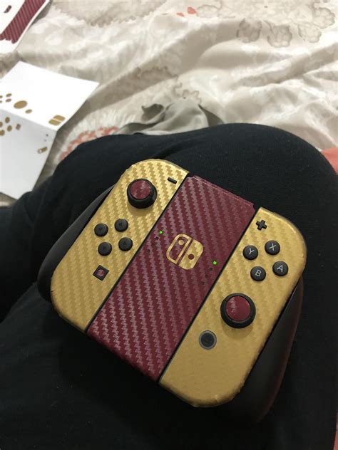 My Super Famicon Joy Con skin, what you guys think? : r/NintendoSwitch