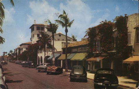 Worth Avenue Palm Beach, FL Postcard