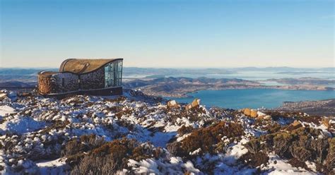 TOUR OF THE MOUNT WELLINGTON IN AUSTRALIA