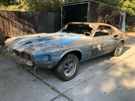 This 1970 Ford Mustang Shelby GT500 Looks Like a Total Wreck, Still ...