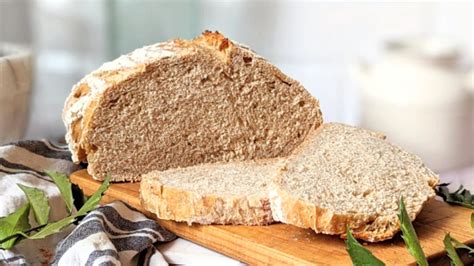 Low Sodium Bread Recipe (No Knead, Reduced Salt)