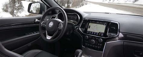 2020 Jeep Grand Cherokee Interior | Crestview Chrysler