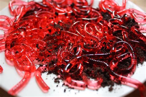 Halloween Jelly Worms in Dirt Recipe