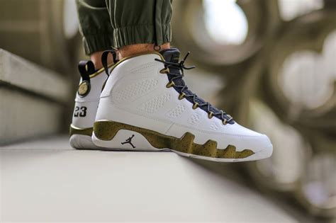 Air Jordan 9 Retro Copper Statue Disponible