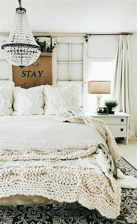 50 Rustic and Cozy Farmhouse Bedroom Designs For Your Next Renovation