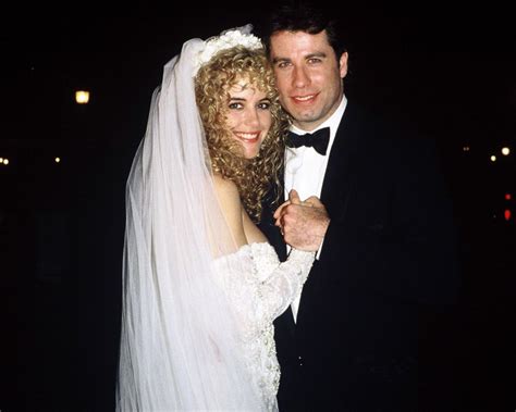 John Travolta and Kelly Preston | Kelly preston, Celebrity wedding photos, John travolta