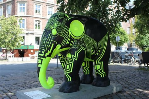 Graffiti Elephant | Elephant, Graffiti, Art design