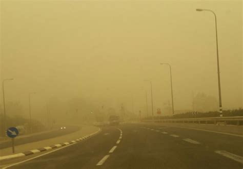 Dust storm moves into Israel bringing high levels of air pollution ...