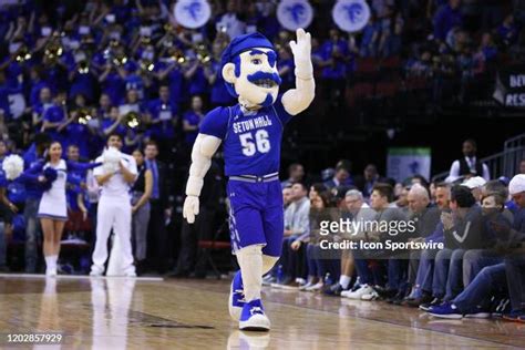 Seton Hall Mascot Photos and Premium High Res Pictures - Getty Images