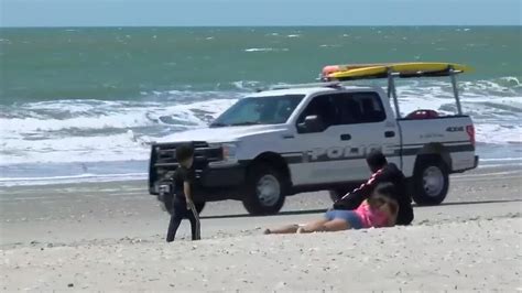 Police will not break up groups of 8 on Horry County beaches, according to the chief