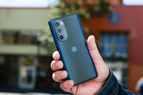 The Motorola Edge Plus (2022) Looks Dapper in Cosmos Blue - CNET