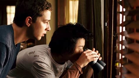 Disturbia (2007) Official Trailer - YouTube