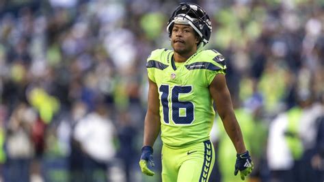 Tyler Lockett Fantasy Football Outlook 2022 (Expect Play to Decline ...