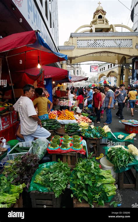 Philippines, Manila, Quiapo quarter, street market Stock Photo - Alamy