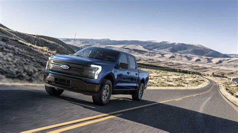 Ford F-150 Lightning Has Way Lower Carbon Footprint Than Gas Model