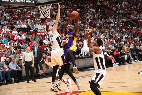 PHOTOS: Lakers at Heat (12/22/16) Photo Gallery | NBA.com