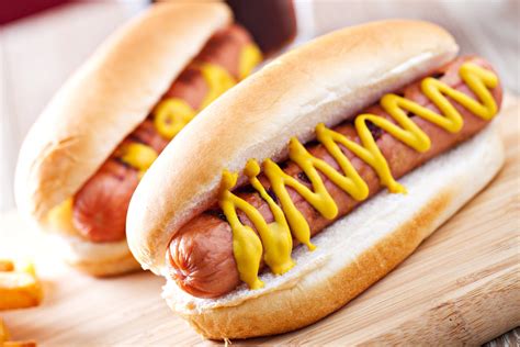 Calorie count of 5 classic hot dogs