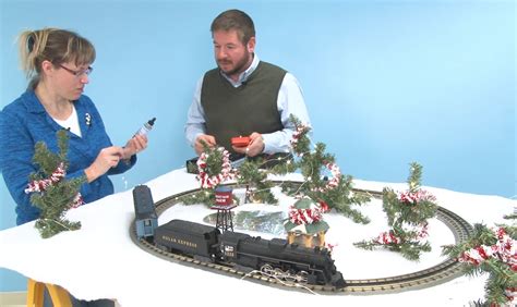 Budget Christmas train layout for about $60 in scenery - Trains