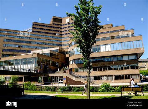 Huddersfield University Campus High Resolution Stock Photography and Images - Alamy