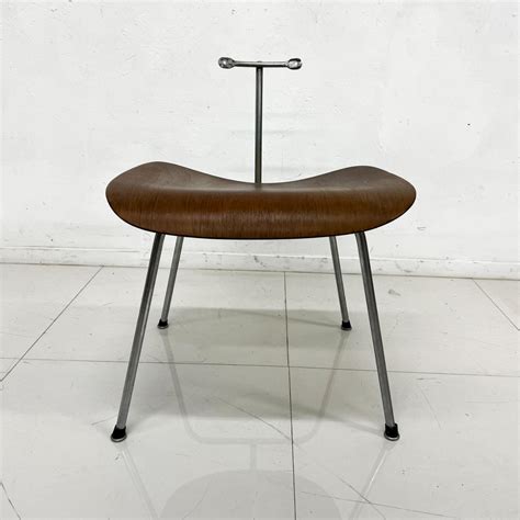 Herman Miller - 1950s Vintage Herman Miller Eames Molded Plywood Modern Chair