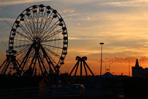 Silhouette of Ferris wheel HD wallpaper | Wallpaper Flare