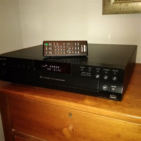 Sony CDP-CE500 5-disc CD Changer For Sale - Canuck Audio Mart