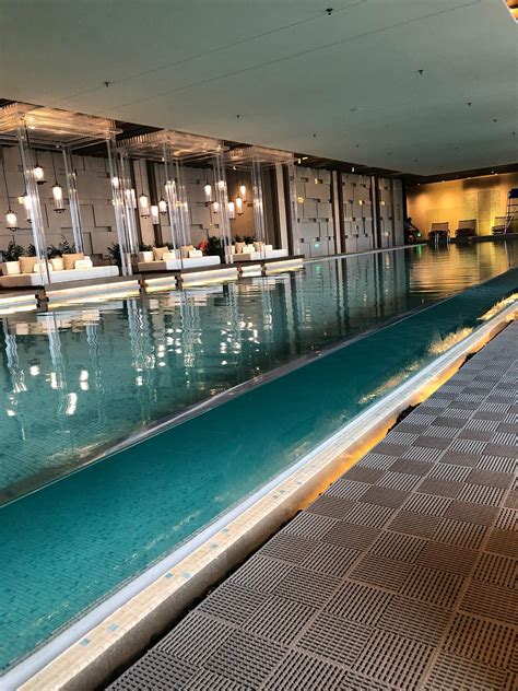 JW Marriott Marquis Hotel Shanghai Pudong Pool: Pictures & Reviews ...