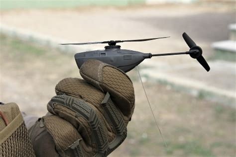 El EZAPAC incorpora al micro-UAV PD-100 Black Hornet a sus unidades ...