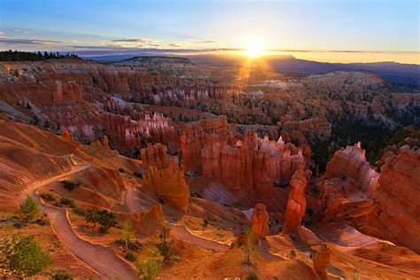 Bryce Canyon Sunrise | A wide view of the glowing hoodoos at… | Flickr