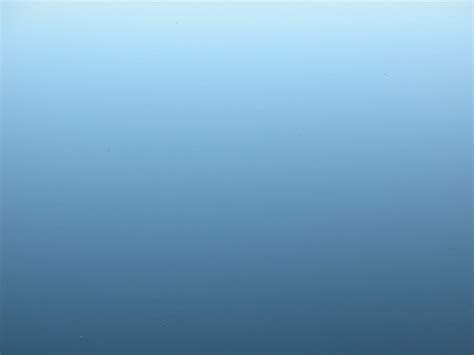 Blue Gradient | Early morning light and still water combine … | Flickr
