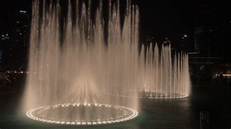 Dubai Mall Fountain show - YouTube