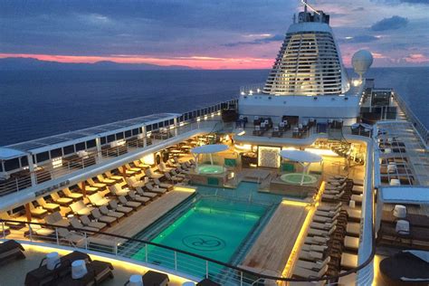 The 9 Best Luxury Cruise Lines of 2023 - Cruiseteau