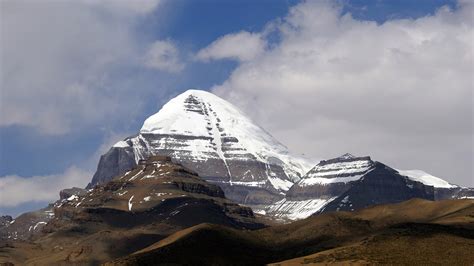 Mount Kailash Trekking Guide - A Mountain No One ClimbsThe Fairytale Traveler