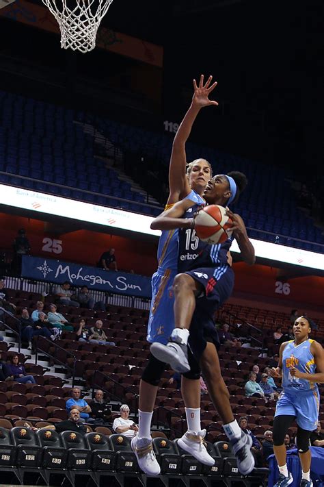 Photos: Former Husky Tiffany Hayes With Atlanta Dream - The UConn Blog