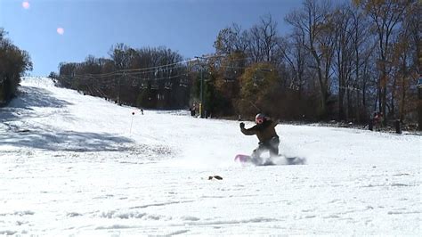 Roundtop Ski Resort opens for skiing and snowboarding | fox43.com