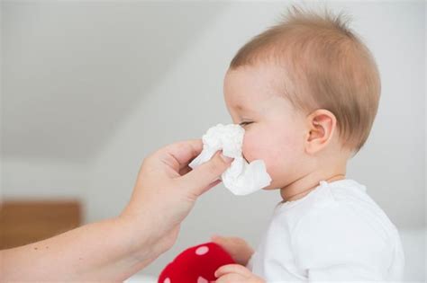 What is RSV virus? The SIX signs and symptoms to look out for ...