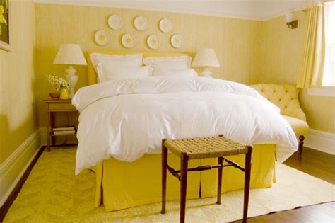 Yellow Bedroom Decor Ideas