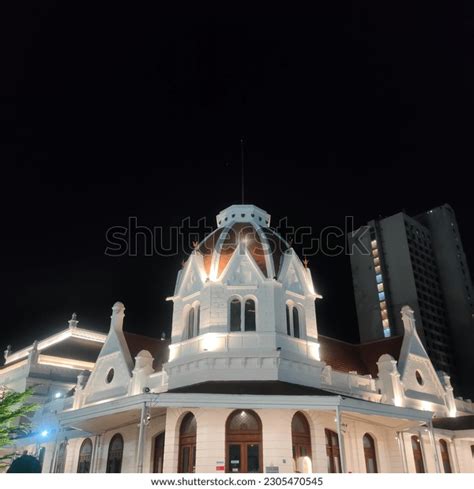 33 Surabaya City Hall Building Night Images, Stock Photos & Vectors ...